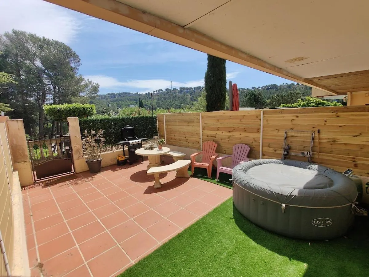 Studio Evasion - Spa, Mer Et Calanques Carnoux-en-Provence France